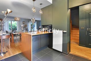  Appartement � vendre 5 pi�ces 141 m�