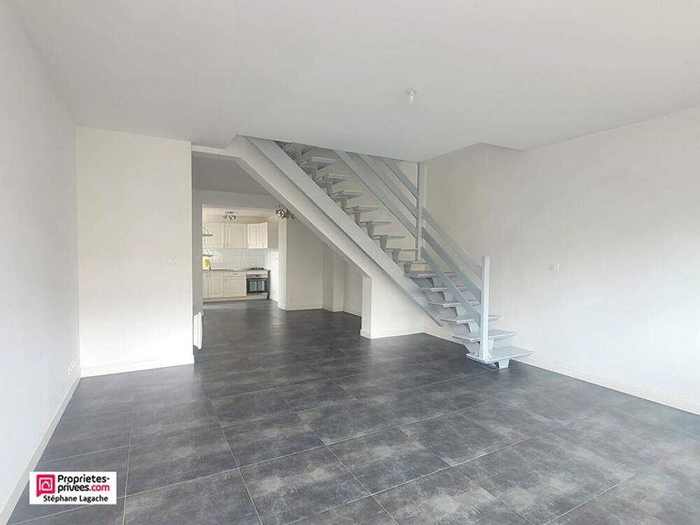 Maison Ourton 5 pièce(s) 95 m2 avec cour et garage