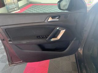 308 BlueHDi 130ch S&S BVM6 Style 2018 occasion 56120 Les Forges De Lanouee