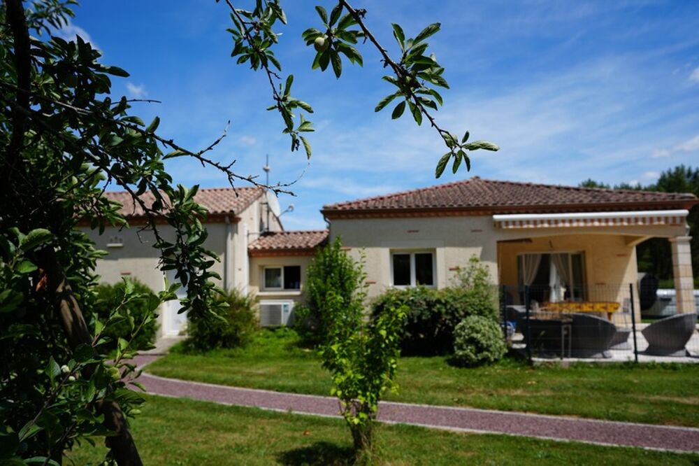 villa plain-pied 205 m², 5 chambres , espace indépendant , 1h de Bordeaux, 3h de Paris