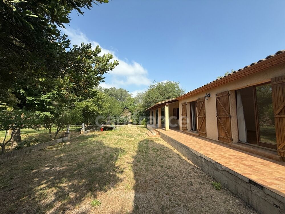 Maison familiale 7 pièces de 155m2 sur 2000m2 de terrain paysager