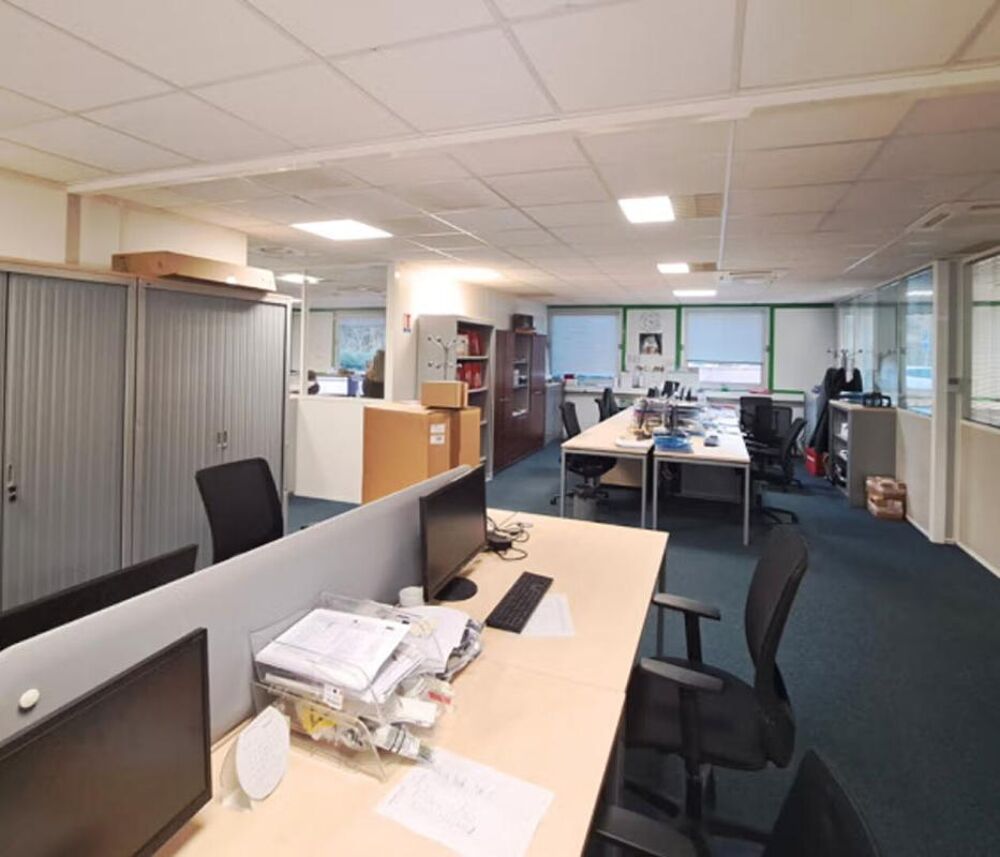   LABÈGE -  BUREAUX & STOCKAGE (296 m²) Labege