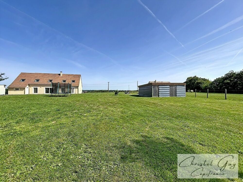 Grande maison familiale à vendre DPE B  242 m², 8 chambres, terrain de 3 589 m² à 30 min du Mans (72)