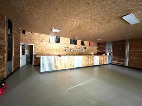 Dpt Charente Maritime (17), &agrave; vendre proche de SAINTES Entrepots et Bureaux 212000 17100 Saintes