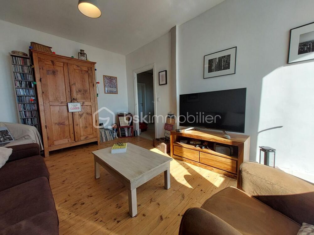 ? Appartement T3 avec jardin et vue exceptionnelle à Royat ?