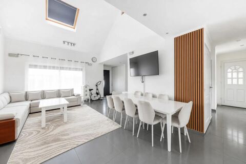   Confortable Maison de 138m� � Liverdy-en-Brie Maison - 7 pi�ce(s) - 138 m�