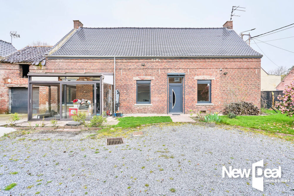 PLAIN PIED 110 m2 avec étage de 80 m2 à aménager Lecelles