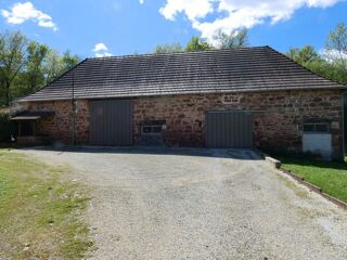 Vente Maison Maison 150 m2 habitables / 3 chambres / grange 154m² / terrain 9357m² Boisseuilh