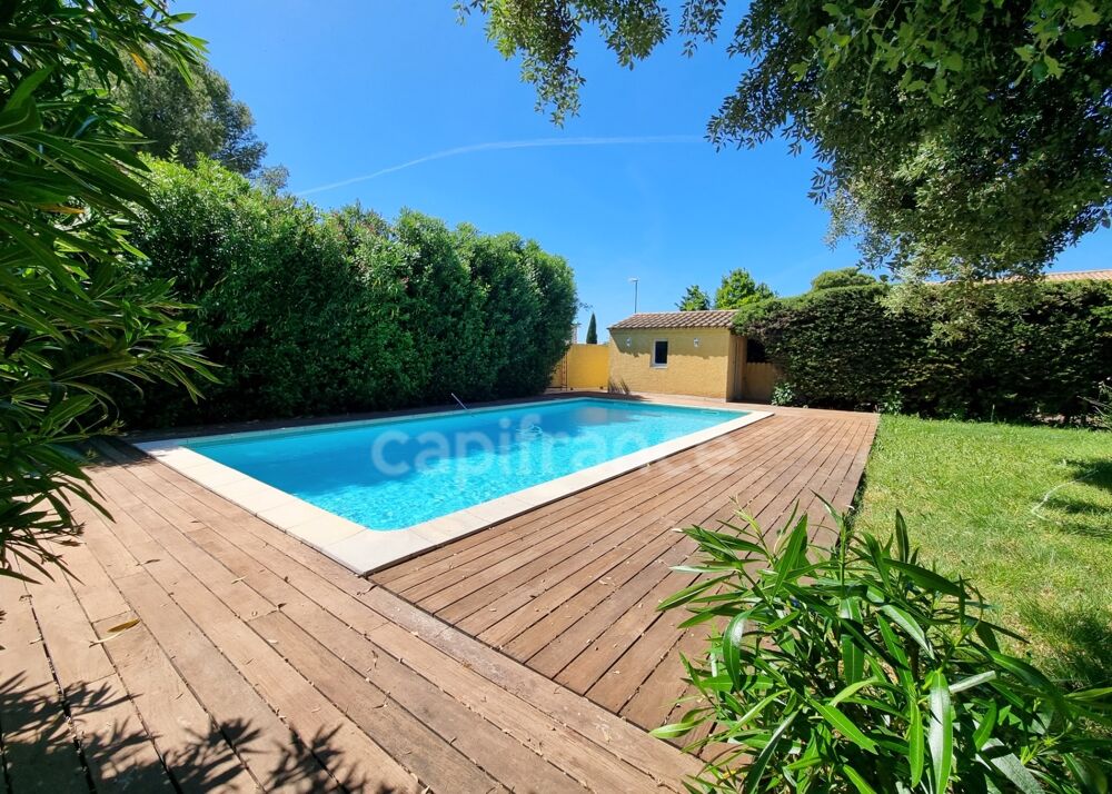 Vente Maison Villa de plain-pied de 156m² avec 6 pièces + une dépendance - Terrain arboré de 1400m² avec Piscine - (34160) Saint hilaire de beauvoir