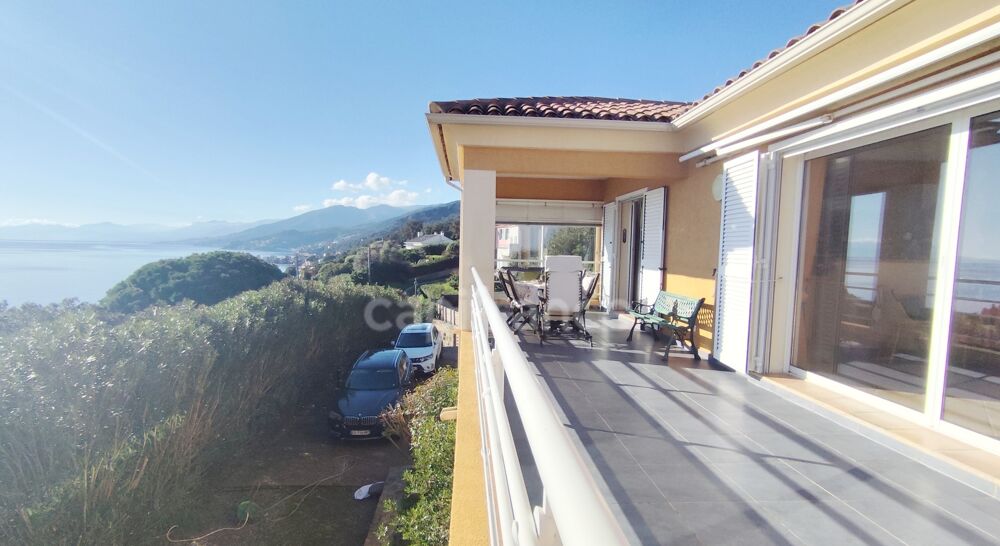 ERBALUNGA VILLA 120 m² PISCINE VUE MER EN NUE PROPRIETE OCCUPEE ( Investissement)