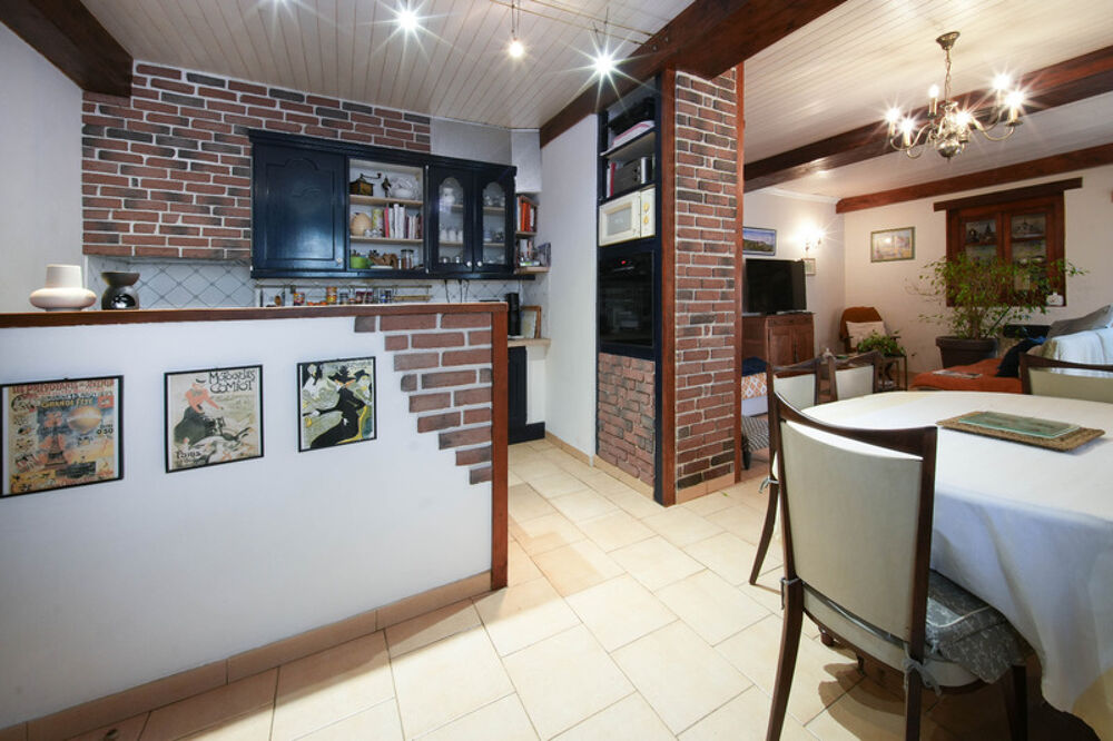 BAYONNE, QUARTIER DES ARÈNES, MAISON FAMILIALE DE 211 m²