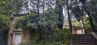 Vente Villa NIMES - VILLA de 177 M² AU COEUR D'UN ECRIN DE VERDURE - 5 MINUTES A PIED DES JARDINS DE LA FONTAINE ET DE LA TOUR MAGNE Nimes