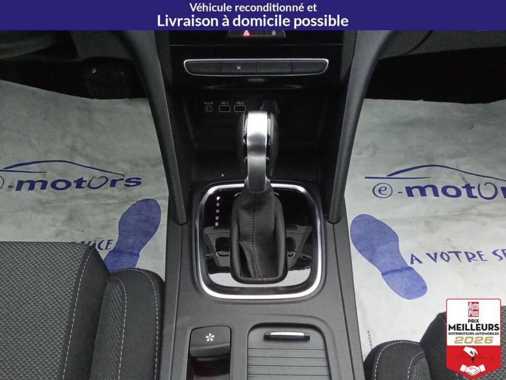 M&eacute;gane IV Berline E-Tech plug-in hybrid 160 Evolut 2023 occasion 10150 Lavau