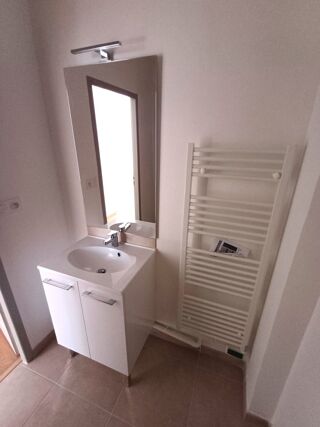 Appartement à louer 1 pièce 26 m²