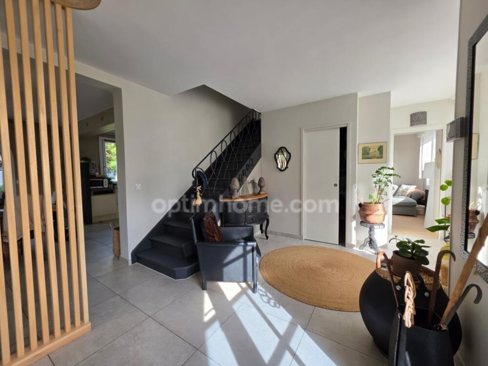 Vente Maison MAISON INDIVIDUELLE RENOVEE 120 m² 3 CH GARAGE JARDIN Sainte catherine