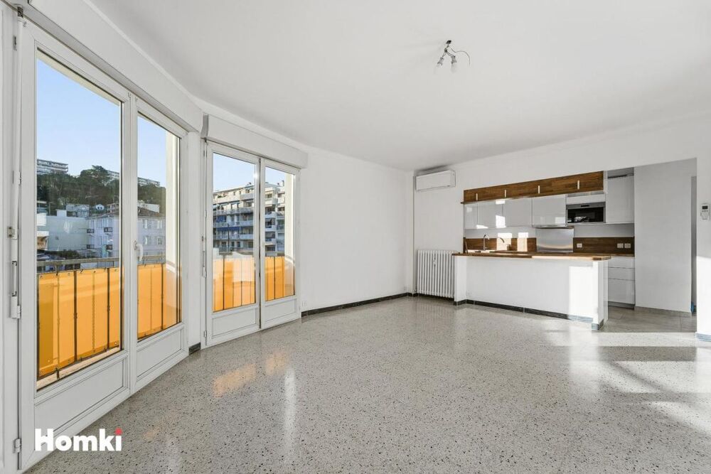 Vente Appartement Appartement T4 de 106 m² à Saint-Laurent-du-Var 06700 Saint laurent du var