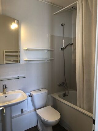  Appartement à louer 1 pièce 25 m²
