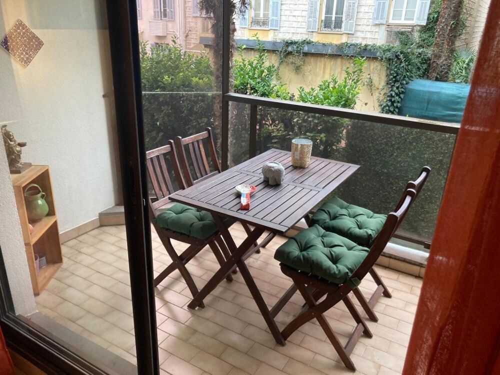 Vente Appartement A Vendre -Carré d'Or - F1 avec terrasse Nice