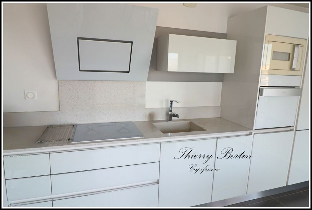 à vendre  Appartement Fréjus (83600)