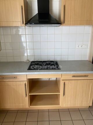  Immeuble à vendre 15 + pièces 240 m²
