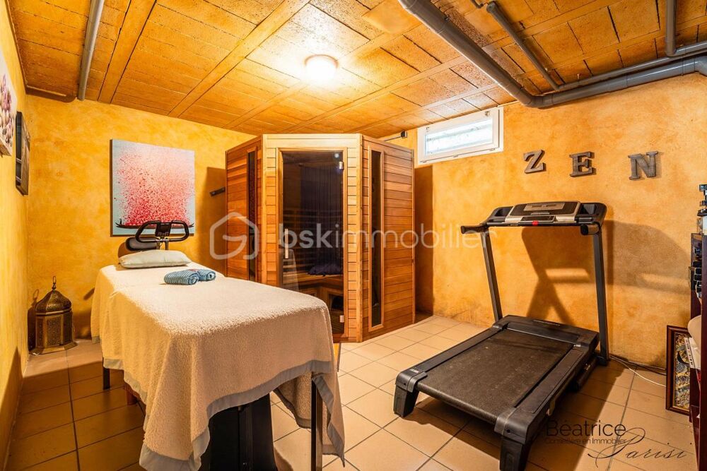à vendre  Propriété/château Médan (78670)
