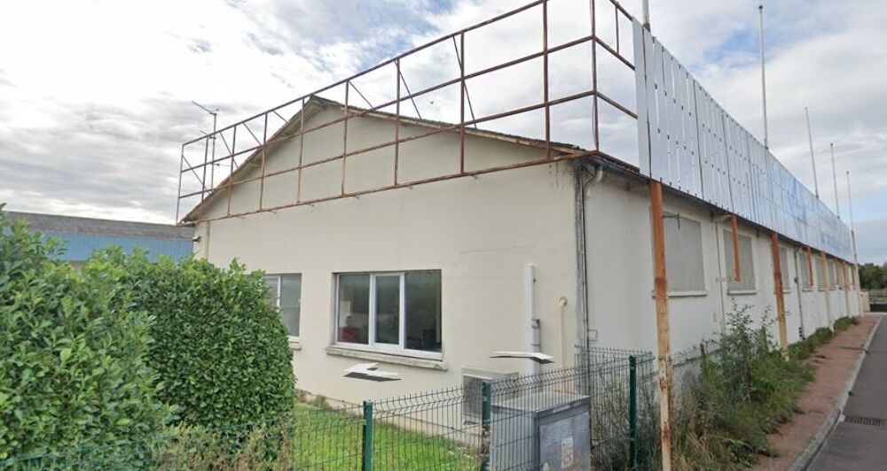   A VENDRE - ENSEMBLE IMMOBILIER 
