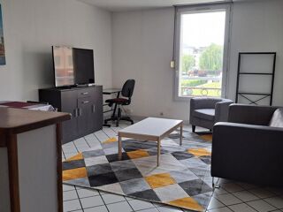  Appartement à louer 3 pièces 55 m²