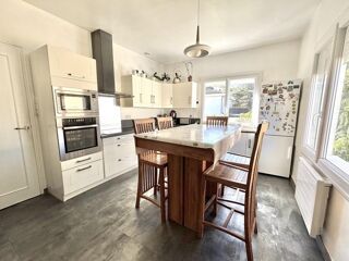  Maison  vendre 6 pices 190 m