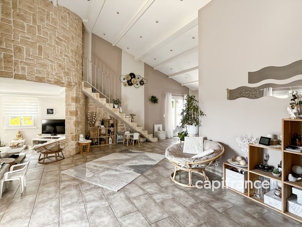 � vendre  Villa Bagnols-en-For�t (83600)