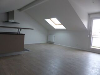  Appartement à louer 3 pièces 60 m²