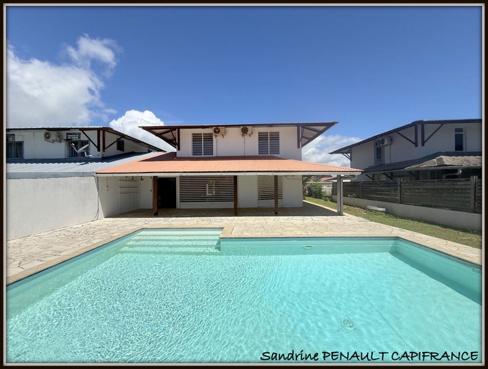A VENDRE A KOUROU (97310) UNE CHARMANTE VILLA T6 DE 120 m² - TERRAIN DE 466 m² - AU PRIX DE 390 000 €