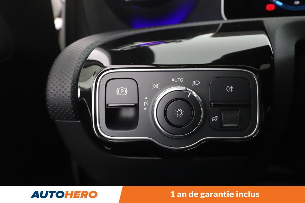Classe A 180 d AMG Line 7G-DCT 116 ch 2019 occasion 92130 Issy-les-Moulineaux