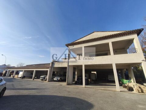 A VENDRE ENTREPOT BUREAUX 742 M&sup2; 1470000 83440 Tourrettes