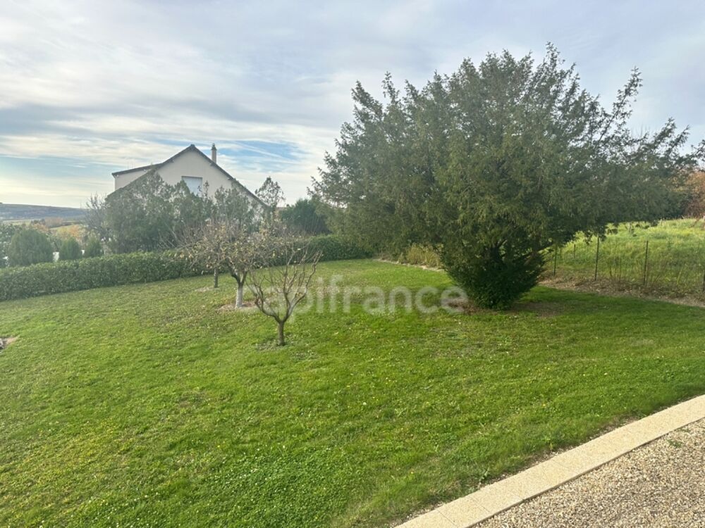 Vente Maison Maison à vendre de 179 m2 SAINT BRIS LE VINEUX (89) 4 chambres plus bureau sous-sol garage Terrain de 2100 m2 Saint bris le vineux