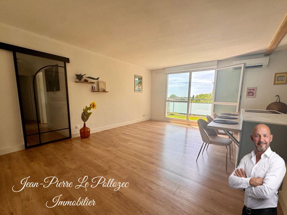 Appartement rénové avec terrasse et garage