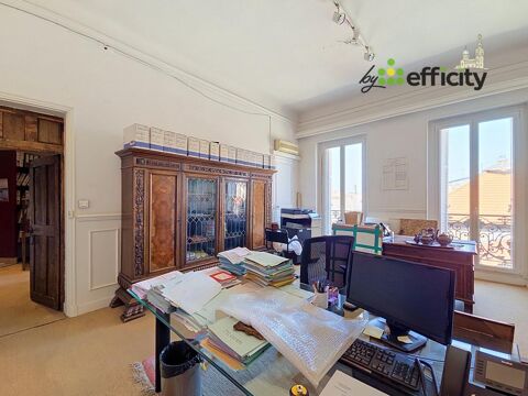   Bureau 