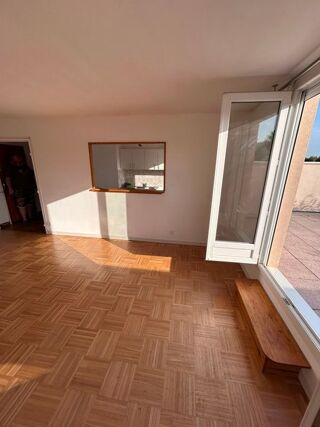  Appartement à louer 3 pièces 68 m²
