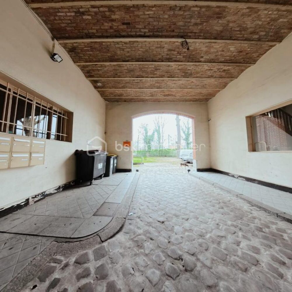 Vente Immeuble IMMEUBLE D'EXCEPTION DE 1665 M2 SUR UN TERRAIN DE 2 500M2 À SEVRAN LIMITE LIVRY GARGAN Sevran