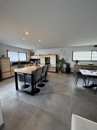  Villa à vendre 5 pièces 162 m²
