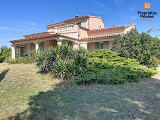  Villa à vendre 7 pièces 207 m²