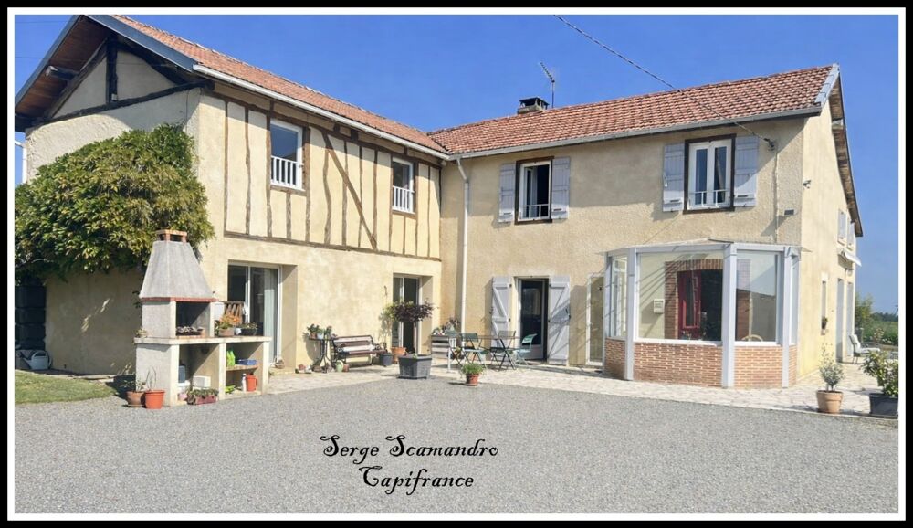 Vente Maison LAAS (32) Maison à vendre 8 pièces - 5 chambres - piscine terrain 6000 m² avec VUE SUR LES PYRENEES Laas