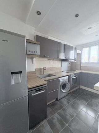  Appartement à louer 3 pièces 55 m²