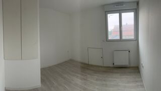  Maison à louer 3 pièces 90 m²