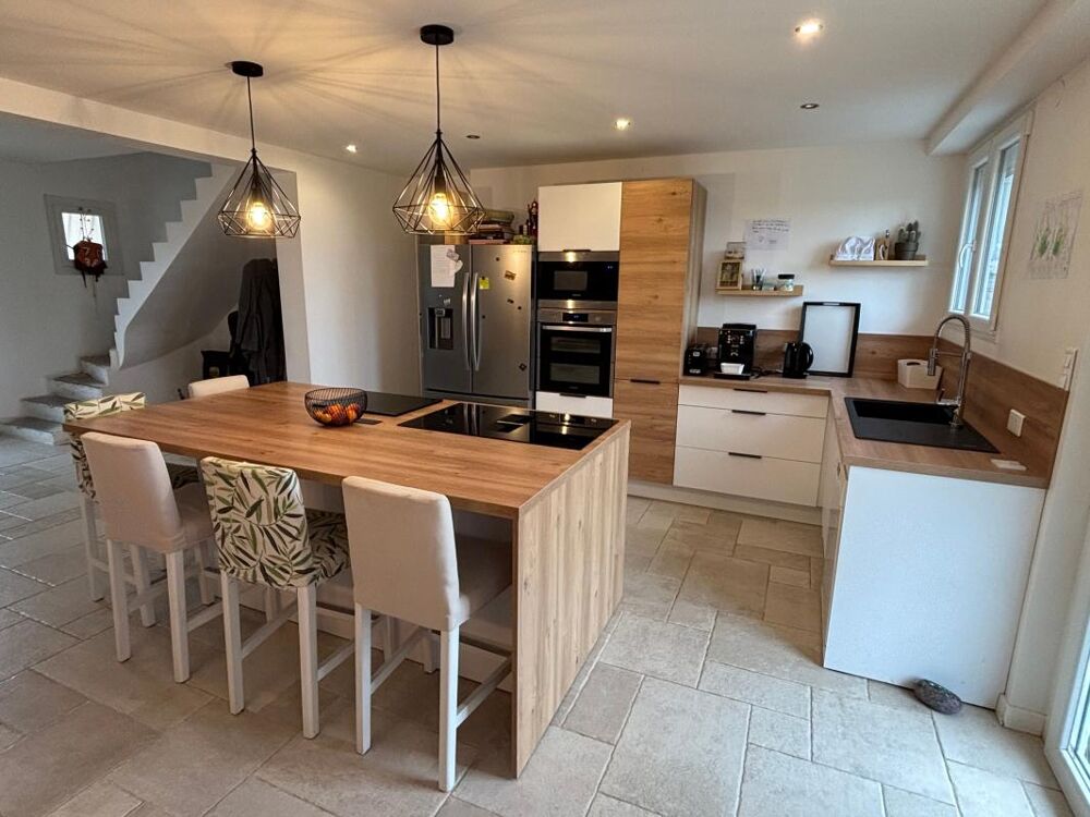 Vente Maison 5 chambres, 2 000 m² de terrain… et un prix qui fait la différence ! Montrevel en bresse