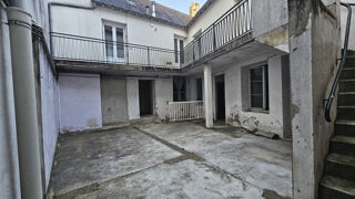  Maison  vendre 10 pices 84 m