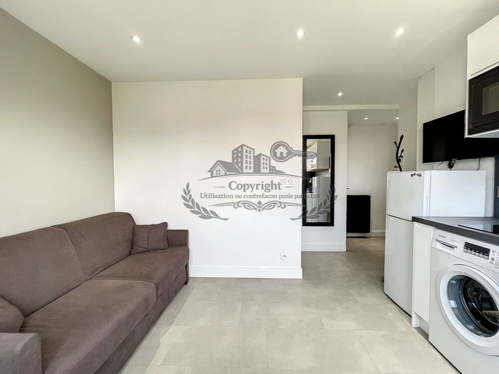 Location Appartement Superbe Studio 18.10 m² entièrement meublé et équipé Lyon 3e, Accès Universités, tram T3 et métro D Lyon 3