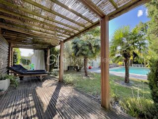  Maison � vendre 8 pi�ces 250 m�