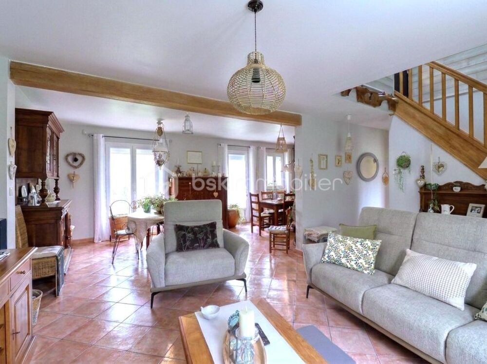Vente Maison Grande maison familiale 193 m² - 4 chambres - au calme à 15 min de Beauvais Hodenc en bray