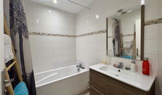  Appartement à louer 1 pièce 60 m²