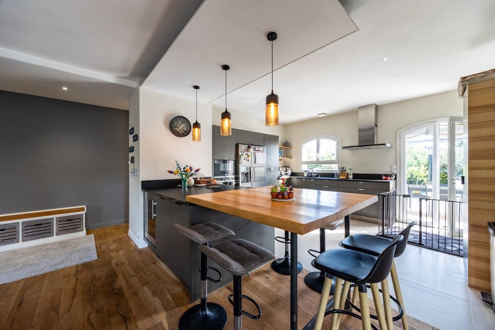 Vente Maison De beaux volumes, un jardin généreux, une vraie maison de famille à Léognan Leognan